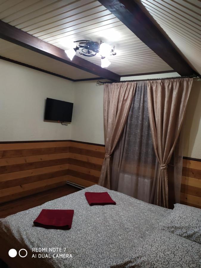 Котедж Кресаня Mikuliczyn Zewnętrze zdjęcie