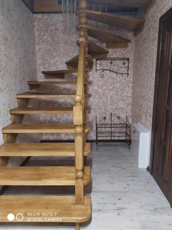 Котедж Кресаня Mikuliczyn Zewnętrze zdjęcie